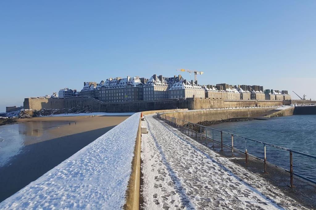Appartement A 30M De La Plage Du Sillon. Сен-Мало Экстерьер фото